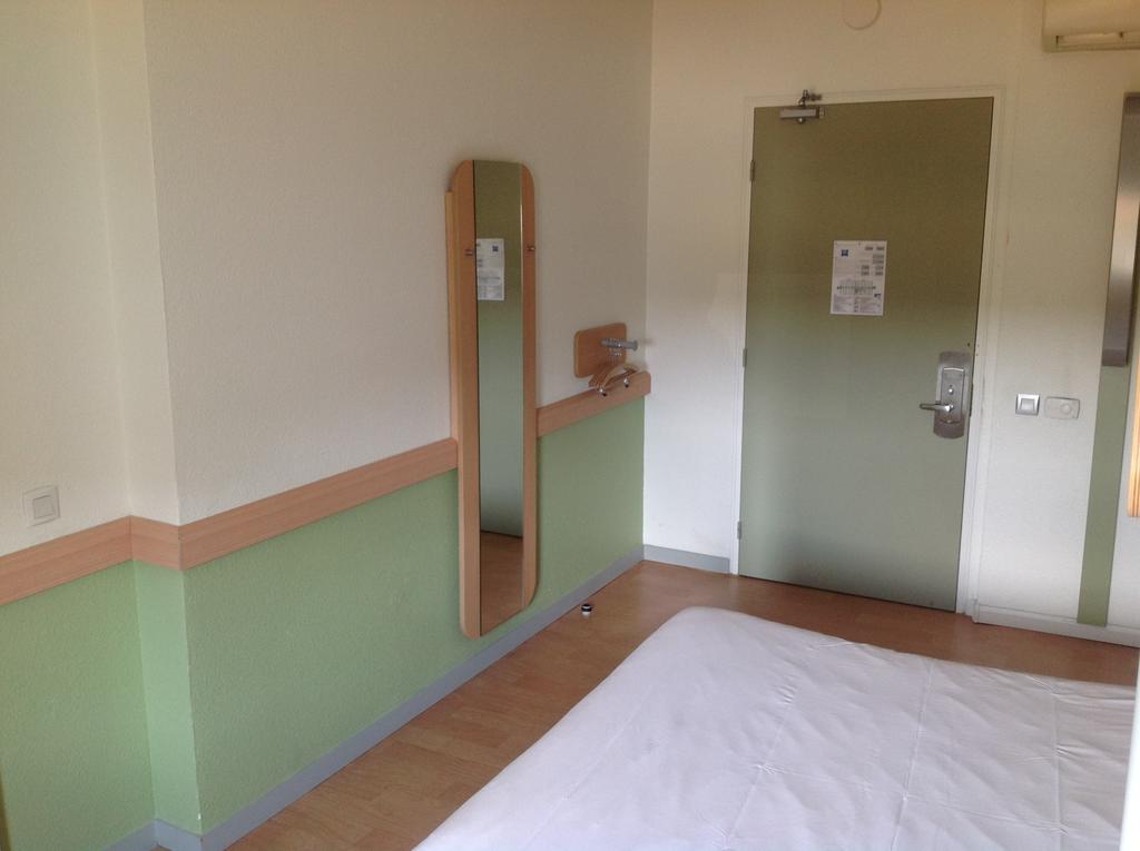 Ibis Budget Orgeval Orgeval  Chambre photo
